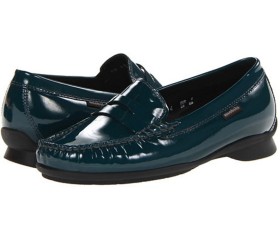 Mobils by Mephisto CRIZIA petroluem green patent leather     WIDE FIT